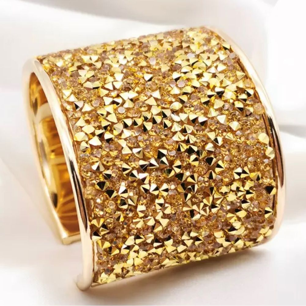 GOLD RHINESTONE WIDE BANGLE SET IN GOLD TONE FRAME RESIZABLE